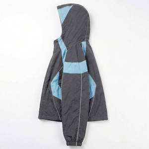 Chaqueta deportiva cortavientos con logotipo personalizado, servicio OEM, material transpirable, ideal para correr, entrenar, hacer senderismo y uso en grandes cantidades. - Product Image 4