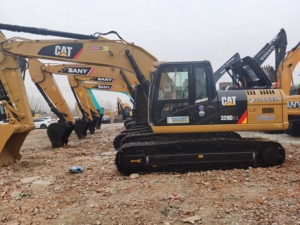 Excavadora hidráulica de cadenas usada original de Japón, Caterpillar CAT320D de 20 toneladas, para movimiento de tierras. - Product Image 6
