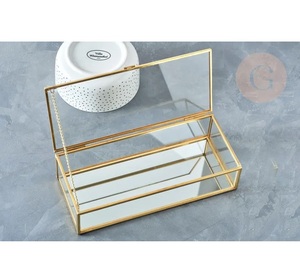 Vitrina Moderna Cuadrada de Vidrio con Soporte de Latón para Relojes de Bolsillo, Organizador de Joyas, Caja de Almacenamiento para Decoración del Hogar - Product Image 4