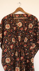 Vestido Kaftán Negro con Estampado Floral Étnico, Cuello en V, Estilo Bohemio Holgado para Mujer, Ropa de Resort, Vestido Casual de Verano - Product Image 4