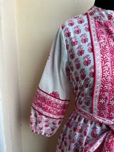 Robe longue écoresponsable décontractée en velours côtelé coupe trapèze, imprimé floral floqué, avec ceinture et manches longues, pour femme, cadeau idéal, collection 2026, best-seller - Product Image 5