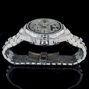 Montre Chrono personnalisée entièrement sertie de diamants Moissanite ronds, avec date classique, cadran à chiffres romains et numériques, pour homme, idéale comme cadeau. - Product Image 2