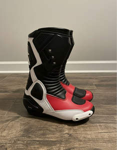 Chaussures de moto de qualité supérieure, meilleur prix, nouveau design, bottes en cuir pour motards et pilotes de course - Product Image 1
