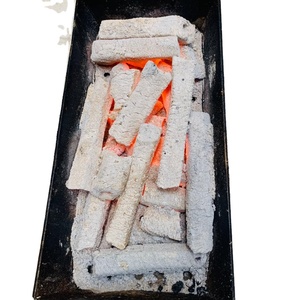 Briqueta de carbón activado de madera dura de primera calidad equivalente al carbón de aserrín de Indonesia para parrilla de barbacoa - Product Image 3