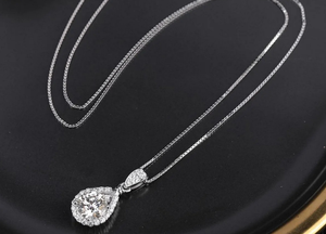 Collar con colgante de moissanita de forma redonda, plata de ley 925, regalo para aniversario y boda - Product Image 2