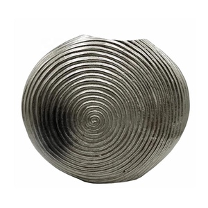 Metal Hammered <b>Vase</b> <b>Gold</b> Decorative Aluminum <b>Vase</b> for Flowers & Plants Modern Hotel Restaurant Home & Office Decoration <b>Vase</b> - Product Image 3