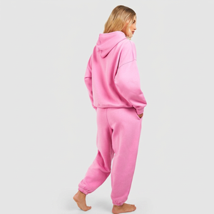 Ensemble de survêtement personnalisé pour femmes, ensemble athlétique à deux pièces avec motif, fournisseur en gros - Product Image 4