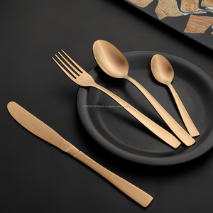 Juego de cubiertos/cubiertos de acero inoxidable PVD Monica dorado Grado 202/304 Cuchara brillante Tenedor y cuchillo Cuchara para bebé-Hecho EN LA India - Product Image 2