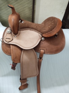 Selle de cheval western Ridex personnalisée en cuir véritable, travaillée à la main, pour l'équitation sur sentier, avec arceaux en bois et plastique, et quincaillerie en acier inoxydable - Product Image 4