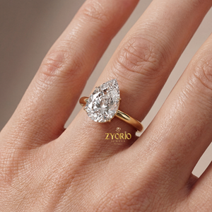 Anillo de Compromiso con Diamante Cultivado en Laboratorio en Forma de Pera, Plata de Ley, Claridad VVS, Acabado Mate, Banda Solitaria Abombada para Boda y Fiesta - Product Image 3