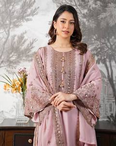 Ensemble de costume palazzo violet lavande brodé à la main en georgette avec broderie, vente en gros, vêtements pour femmes, tenue personnalisée OEM - Product Image 4