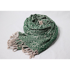 Chal de Jacquard de Longitud Media para Mujer, Marca Izzu International, Más Vendido, con Sensación de Cachemira, Diseño Floral con Borlas, de Algodón de Secado Rápido - Product Image 5