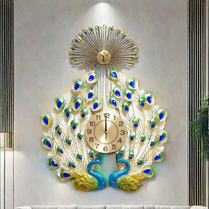 Reloj de pared de metal con textura de pavo real de lujo que mejora la decoración interior al añadir textura, profundidad y un toque de sofisticación. - Product Image 5