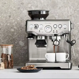 En promotion : Machine à café expresso Breville, finition brossée - Product Image 1