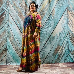 Kimono de plage pour femme en viscose/coton tie-dye - Écologique, séchage rapide, grande taille, coupe haute, style bohème, vêtements de resort - Product Image 6