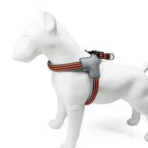 Harnais robuste pour grands chiens avec soutien poitrine et dos pour la randonnée, la course, l'exercice et les aventures en plein air - Product Image 5