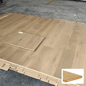 Parquet en chêne blanc d'ingénierie 12 mm, système de pose à clipser, qualité AB, norme CARB P2, Vietnam - Product Image 1