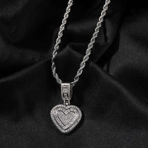 Nouveau Collier Pendentif Cœur Diamant Hip Hop Tendance, Design Niche Cœur Sucré - Product Image 3