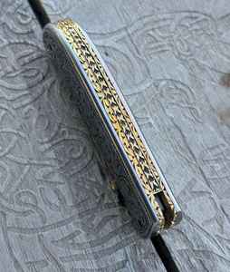 Couteau de poche pliant artisanal en acier au carbone gravé pour l'extérieur, manche gravé en acier inoxydable OEM, couteau tactique de camping DIY OEM - Product Image 4