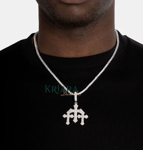 Colgante de Cruz de Moissanita en Plata 925 con Baño de Rodio, Amuleto Religioso Unisex para Uso Diario - Product Image 2