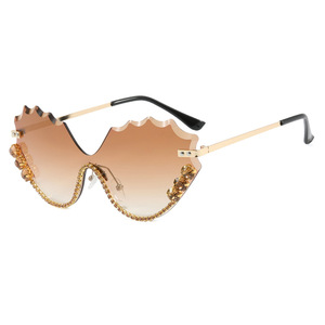 Bevel-Cut Diamond-Studded Alloy <b>Frames</b> Colored Asymmetrical Wave-Shaped UV400 Sunglasses Comfortable Gradient PC Lenses - Product Image 5