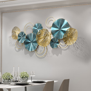 Décoration Murale Métallique 3D Luxe Feuille de Lotus, Sculpture Botanique Rétro Bleu Doré pour Salon, Chambre, Couloir – Élégante Décoration Intérieure - Product Image 3