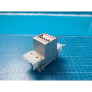 Protector de Circuito Mitsubishi CP30-BA CP30-BA 2A Usado Como Está, Piezas de Equipos Semiconductores Legacy - Product Image 5