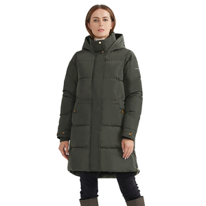 Dernier design de veste longue matelassée pour femmes, de haute qualité, personnalisée, avec fermeture éclair, rembourrée en polyester, tissu tissé fini - Product Image 5