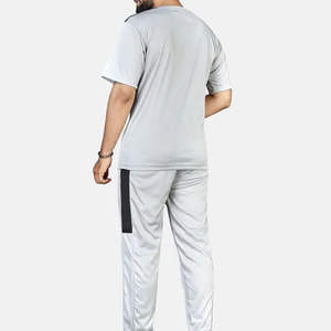 Ensemble de survêtement sportif pour homme gris clair et noir, respirant, écologique, léger, pour l'entraînement, le jogging, la course à pied, la salle de sport, la remise en forme, l'activité physique - Product Image 5