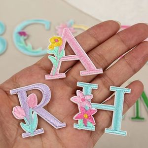 Parches Bordados con Logotipo de Fábrica de Alta Calidad, 30 Años de Experiencia, Insignia Termoadhesiva para Ropa, Venta al por Mayor, Fabricación OEM - Product Image 2