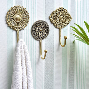 Ganchos de Pared de Latón de Excelente Calidad para Ropa, Diseño Moderno con Rieles, Gancho de Latón Dorado para Abrigos - Product Image 5