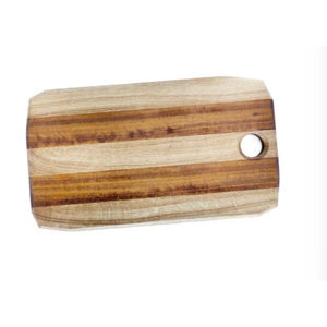 Planche à découper en bois naturel durable pour la cuisine, planche à découper rectangulaire en bois écologique avec trou de suspension pour un rangement facile - Product Image 2
