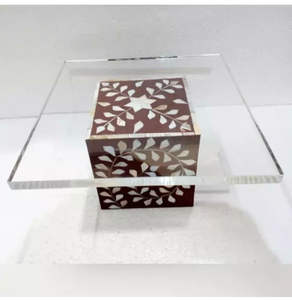 Support à gâteau rond en acrylique de luxe fabriqué à la main avec base en incrustation de nacre en bois Outils de gâteau Eid Ramadan accrocheurs - Product Image 4