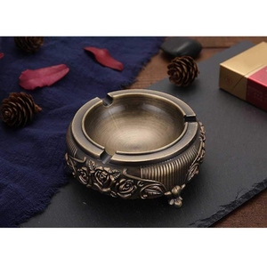 Cenicero Cuadrado de Aluminio Estilo Americano Vintage, Portátil, para Cigarros/Cigarrillos, Resistente al Viento, Decoración para Hogar/Oficina/Bar - Product Image 4