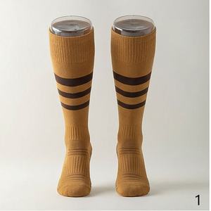 ถุงเท้าฟุตบอลแบบมืออาชีพ ป้องกันส้นเท้าด้วยแผ่นรองสองชั้น กันลื่น สีสันปรับแต่งได้ ระบายอากาศดี อุปกรณ์เสริมประสิทธิภาพการเล่นกีฬา ยึดเกาะได้ดี - Product Image 1