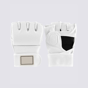 Gants de combat et d'entraînement fabriqués en usine, gants de sparring MMA pour Muay Thai, gants MMA en cuir de haute qualité à vendre - Product Image 1
