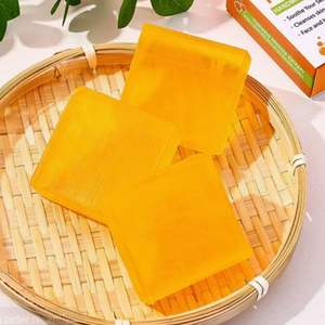 Jabón Natural de Coco a Base de Hierbas con Cúrcuma y Zanahoria para el Cuidado Diario de la Piel, Suministro al por Mayor de Jabón Herbal Premium de Vietnam - Product Image 4