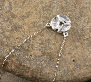 Boucles d'oreilles pendantes en CZ d'eau douce naturelle, argent sterling 925, design goutte d'eau luxueux, bijoux minimalistes pour femmes - Product Image 3