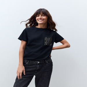 Best Selling Black Embellished Appliques Print Leopard Pocket Slim Fit Women's 100% Cotton Short Sleeve T-Shirts OEM Custom Logo - Product Image 1
