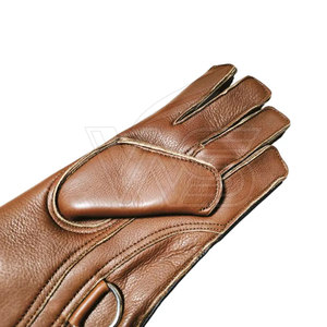 Gants Falcon en cuir imperméable de qualité supérieure avec intérieur en tissu léger, coutures renforcées et ajustement facile - Product Image 5