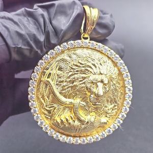 Colgante Redondo de Cabeza de León con Moissanita VVS, Plata 925, Estilo Hip Hop, Colgante Personalizado con Incrustaciones de Piedras, Regalo de Cumpleaños para Hombre - Product Image 1