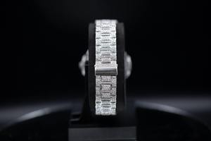 Reloj de Diamantes Sofisticado de Alta Demanda para Eventos Formales y Reuniones de Negocios Disponible al Mejor Precio del Mercado - Product Image 2