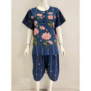 Pyjama court pour femme, manches courtes et pantalon court, confortable à porter au quotidien, en tissu rayonne. - Product Image 2