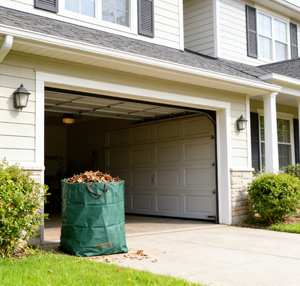 Sac à déchets de jardin pliable en plastique vert, bac à feuilles autoportant pour déchets de pelouse et débris de taille-haie, matériau robuste - Product Image 3