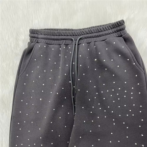 Nouvel ensemble de survêtement gris à pois pour femme, fabriqué au Pakistan, avec sweat à capuche zippé et pantalon imprimé à pois, service OEM, vente chaude - Product Image 3