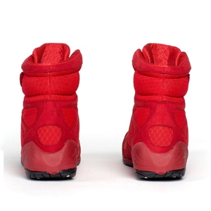 Fabricant professionnel de chaussures de boxe pour hommes, semelle en caoutchouc, respirantes, haute tige, chaussures de lutte respirantes pour hommes, puissance et vitesse. - Product Image 6