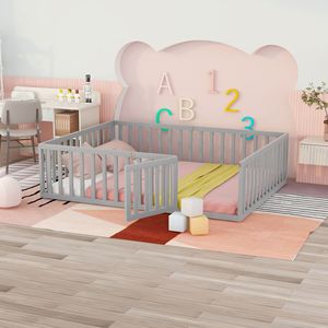 Letto a pavimento Queen Size in legno grigio con recinzione e porta per bambini - Vecchio SKU WF289663AAE - Product Image 1