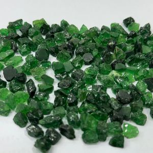 Piedras en Bruto de Tsavorita Natural de la Mejor Calidad, Granate Verde de Grado Facetado, Tamaño Libre, Sin Tratar, Material de Gema AAAA de Kenia al por Mayor - Product Image 6