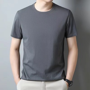 เสื้อยืดแขนสั้นผู้ชายผ้าฝ้ายหวีสีพื้นเรียบง่ายสไตล์ลำลองสำหรับฤดูร้อน  ขนาดใหญ่พิเศษ  ออกแบบโลโก้ตามสั่ง OEM - Product Image 3