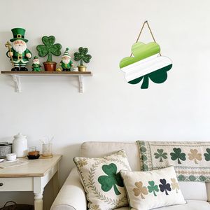 Ghirlanda da parete per il Giorno di San Patrizio, decorazioni in legno per porta d'ingresso con trifoglio, insegna per porta per festività - Product Image 5